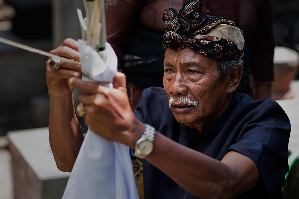 Head of the family making the effigy