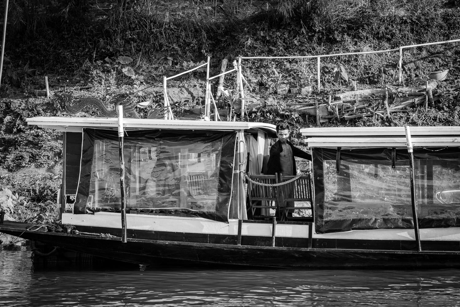 luang prabang river boat mekong river