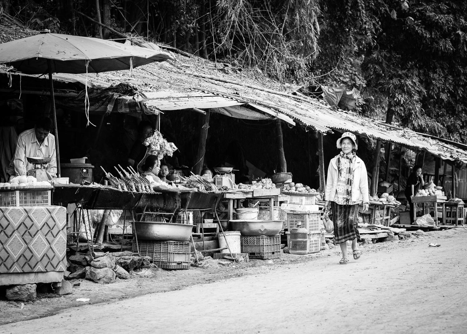 luang prabang lao stall vendors street photography