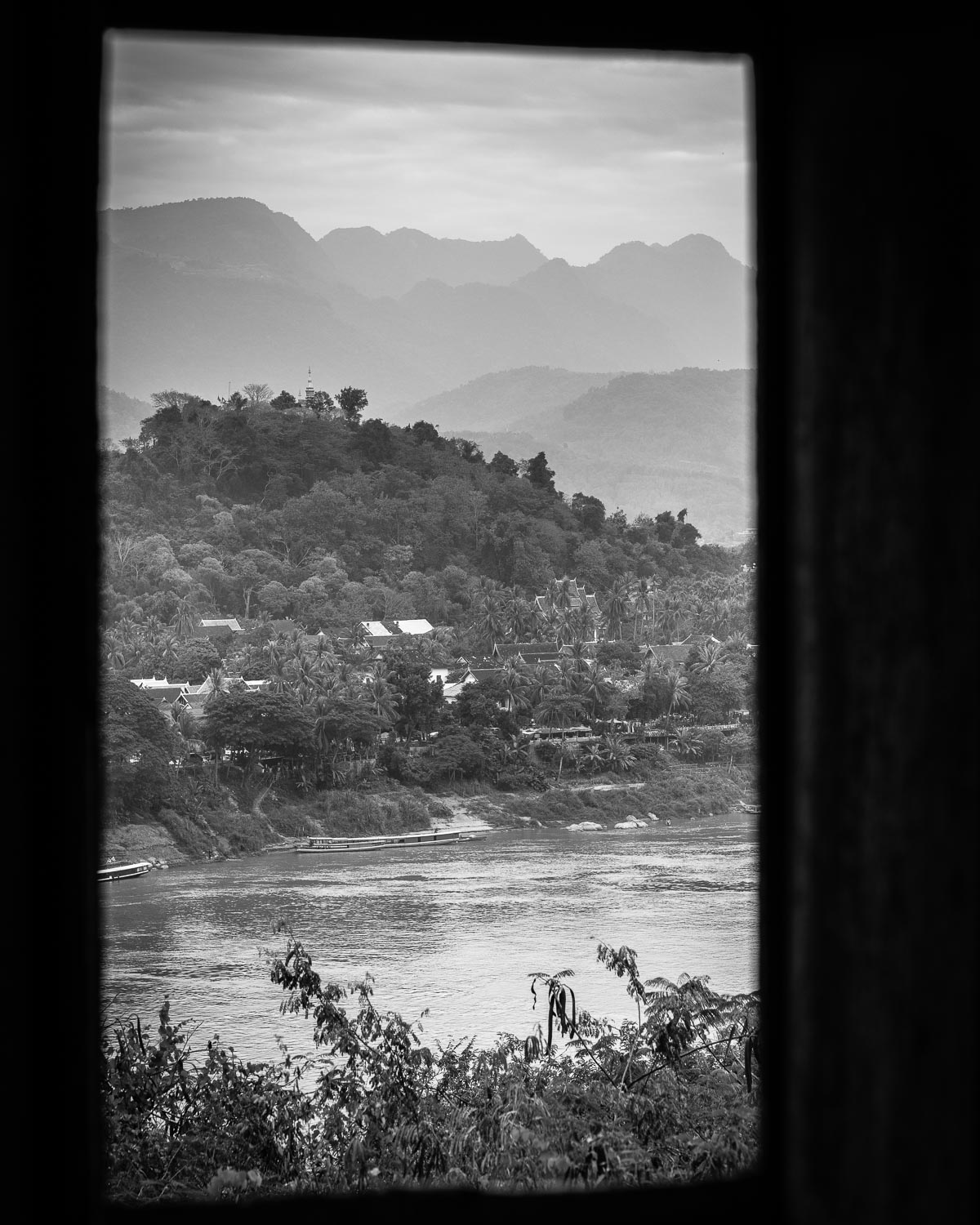 lluang prabang mekong river landscape photograph